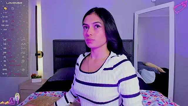 lilith petit  online show from 4, 3, 2026