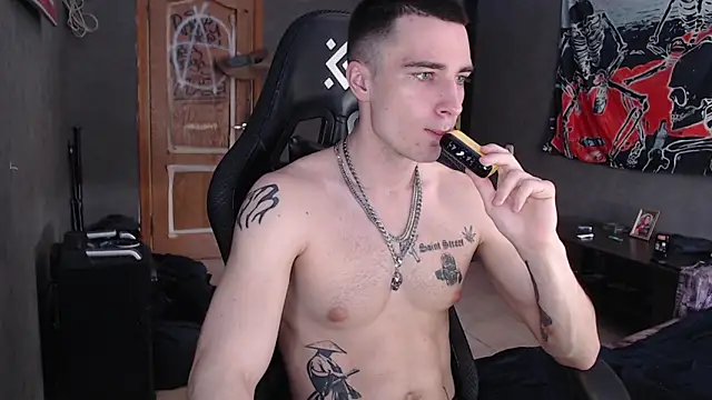 Snapshot of Jack_loveeee chatting on 5, 5, 2026 Jack loveeee online show from 5, 5, 2026