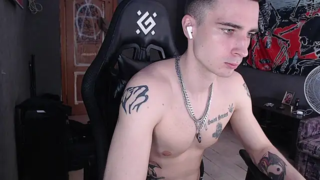 Snapshot of Jack_loveeee chatting on 6, 5, 2026 Jack loveeee online show from 6, 5, 2026