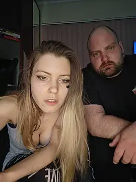 MochiNy4n online show from 25, 5, 2026
