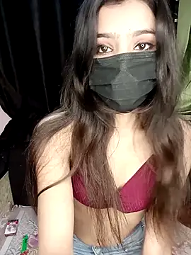 hotyjiyaaaa online show from 8, 3, 2026