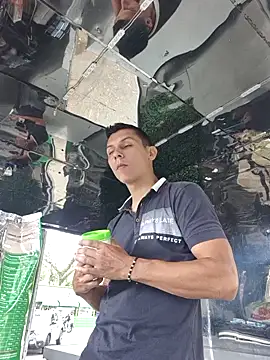 Andres storm online show from 5, 4, 2026