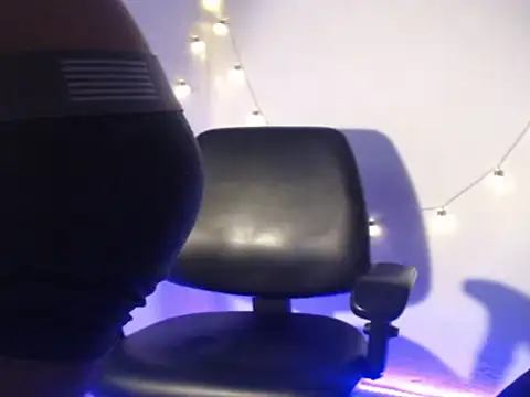 CherryH0ttie online show from 8, 4, 2026