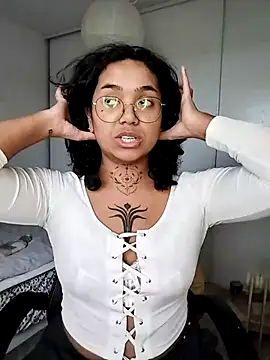 Snapshot of therealsun8 chatting on 14, 1, 2026 therealsun8 online show from 14, 1, 2026