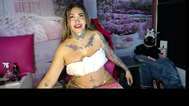 Layla-Wattson online show from 13, 2, 2026