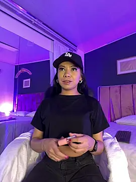 Snapshot of Little_Lexyy chatting on 18, 7, 2026 Little Lexyy online show from 18, 7, 2026