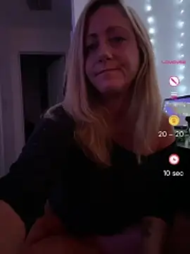 FoxyMillie online show from 26, 6, 2026