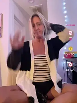 FoxyMillie online show from 19, 6, 2026