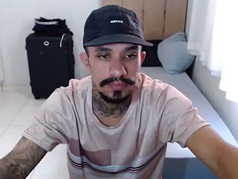 Snapshot of lipegonzalezz chatting on 3, 2, 2026 lipegonzalezz online show from 3, 2, 2026