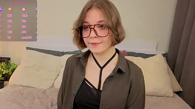 Snapshot of Next2Marie chatting on 4, 3, 2026 Next2Marie online show from 4, 3, 2026