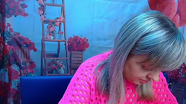 Snapshot of VeronicaSvitt chatting on 9, 2, 2026 VeronicaSvitt online show from 9, 2, 2026