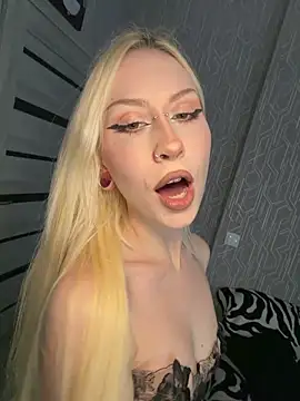 Snapshot of Elven_Effy chatting on 19, 1, 2026 Elven Effy online show from 19, 1, 2026