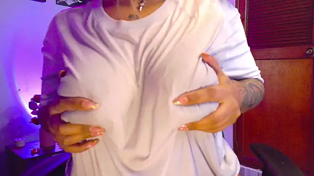 Snapshot of MarianaPradax chatting on 16, 2, 2026 MarianaPradax online show from 16, 2, 2026