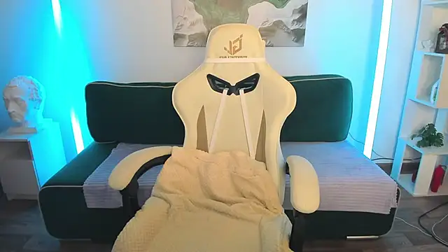 tracy aw online show from 27, 3, 2026