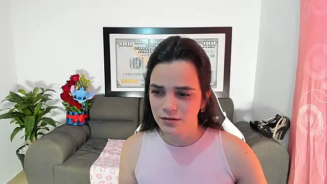 LucianaMoreau online show from 8, 3, 2026