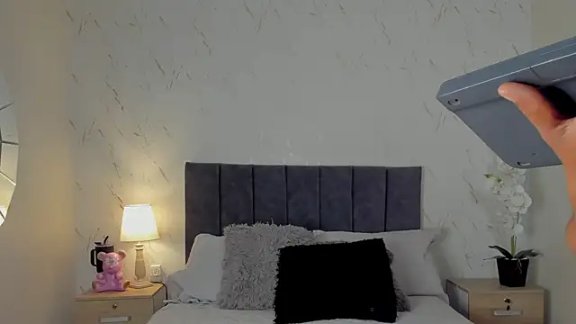 Snapshot of Antonella_Coruso chatting on 7, 2, 2026 Antonella Coruso online show from 7, 2, 2026