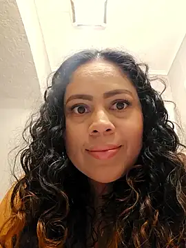 Snapshot of _Zhamira chatting on 1, 3, 2026 Zhamira online show from 1, 3, 2026