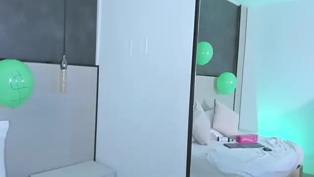 mia slora online show from 17, 3, 2026