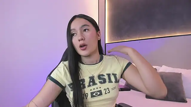 Snapshot of mia_slora chatting on 24, 6, 2026 mia slora online show from 24, 6, 2026