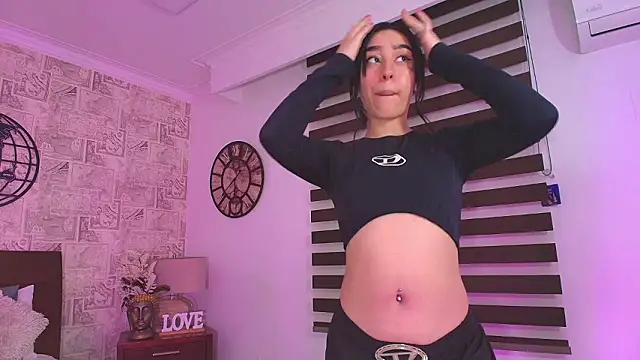 emily clarkk  online show from 31, 1, 2026