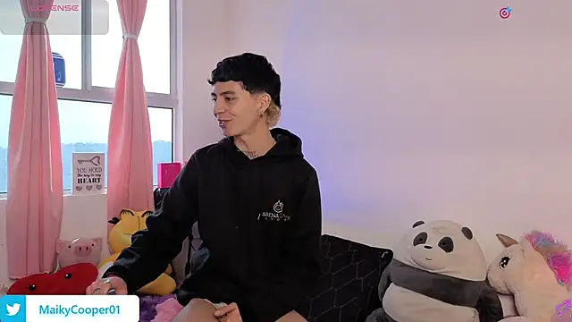 Maiky Cooper01 online show from 24, 3, 2026