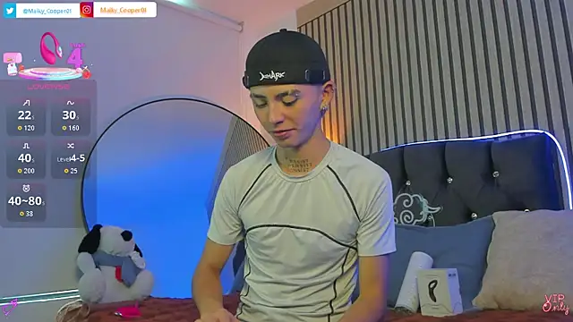 Snapshot of Maiky_Cooper01 chatting on 13, 7, 2026 Maiky Cooper01 online show from 13, 7, 2026