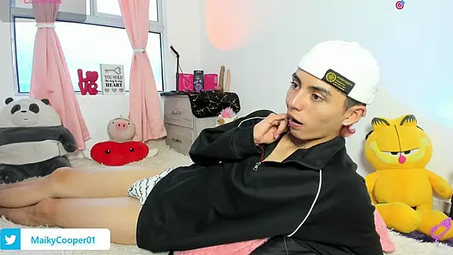 Maiky Cooper01 online show from 26, 2, 2026