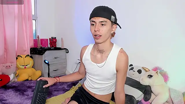 Maiky Cooper01 online show from 18, 3, 2026