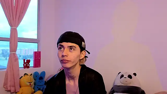 Maiky Cooper01 online show from 10, 4, 2026