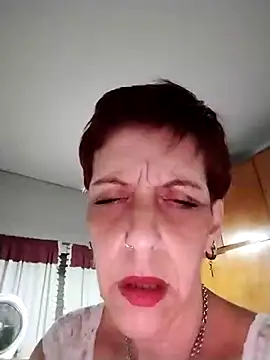 Juguetonafogosa5 online show from 6, 2, 2026