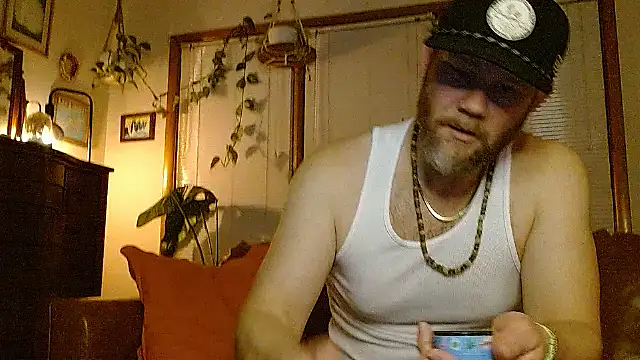 Snapshot of marcus_graves_13 chatting on 4, 3, 2026 marcus graves 13 online show from 4, 3, 2026