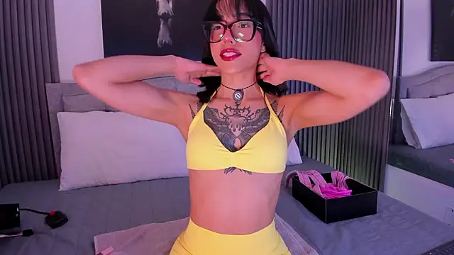 Naia-Nore online show from 11, 3, 2026