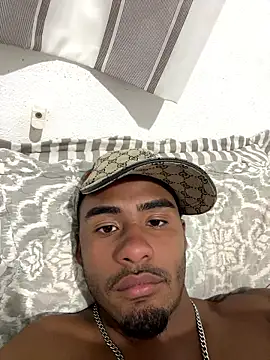 Otavio 01 online show from 12, 1, 2026