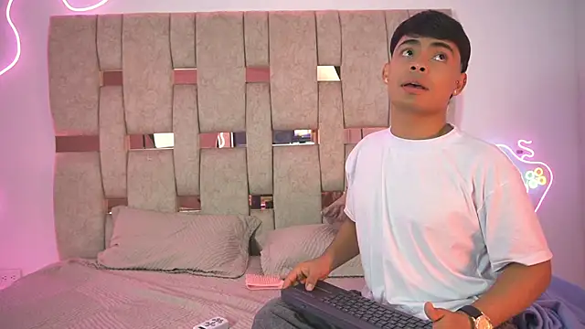 LiamJaxon online show from 6, 2, 2026