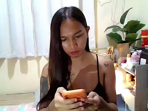 LOVELYMAYUMIE online show from 17, 6, 2026
