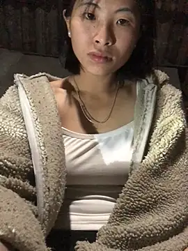 Snapshot of sun-shii chatting on 5, 2, 2026 sun-shii online show from 5, 2, 2026