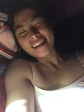 Snapshot of sun-shii chatting on 22, 2, 2026 sun-shii online show from 22, 2, 2026