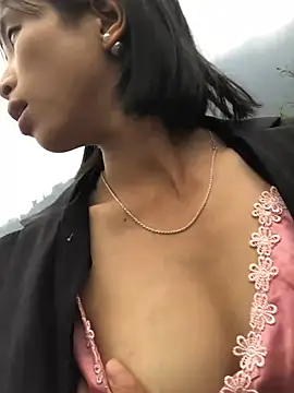 Snapshot of sun-shii chatting on 15, 2, 2026 sun-shii online show from 15, 2, 2026