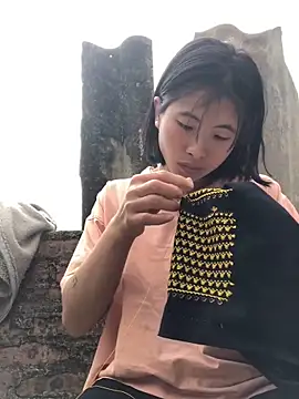 Snapshot of sun-shii chatting on 5, 2, 2026 sun-shii online show from 5, 2, 2026