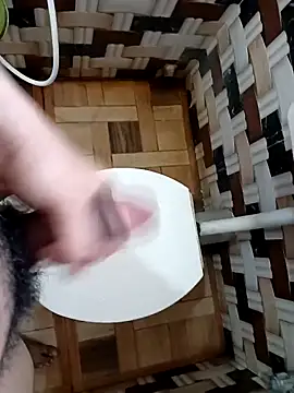 Snapshot of Uzieham22 chatting on 3, 3, 2026 Uzieham22 online show from 3, 3, 2026