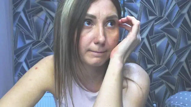 NikkiKiss    online show from 13, 4, 2026