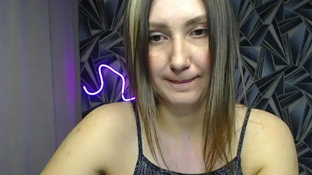 NikkiKiss    online show from 17, 4, 2026