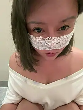 Mia-zhan online show from 22, 7, 2026