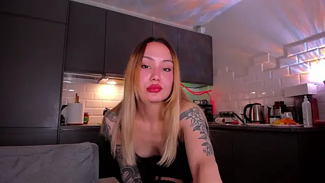 Snapshot of JessicaBeverly_ chatting on 7, 2, 2026 JessicaBeverly online show from 7, 2, 2026