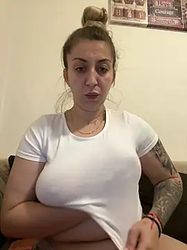 dalia0710 online show from 15, 4, 2026