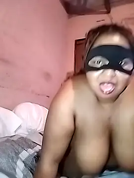 sweetpumpkin3343 online show from 13, 1, 2026