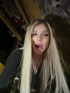 AlyssaFoxx  online show from 26, 5, 2026