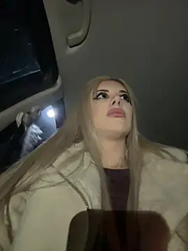 AlyssaFoxx  online show from 13, 3, 2026