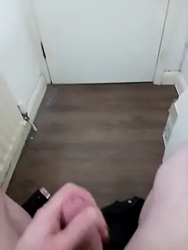 Hertsguy1984 online show from 4, 3, 2026