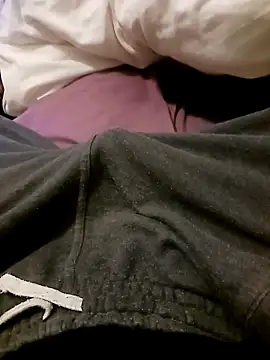 Hertsguy1984 online show from 4, 2, 2026